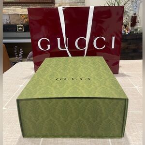 Gucci store bag and box